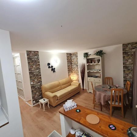 Ferienwohnung Deux Pieces Terrasse Moret-sur-Loing Exterior foto